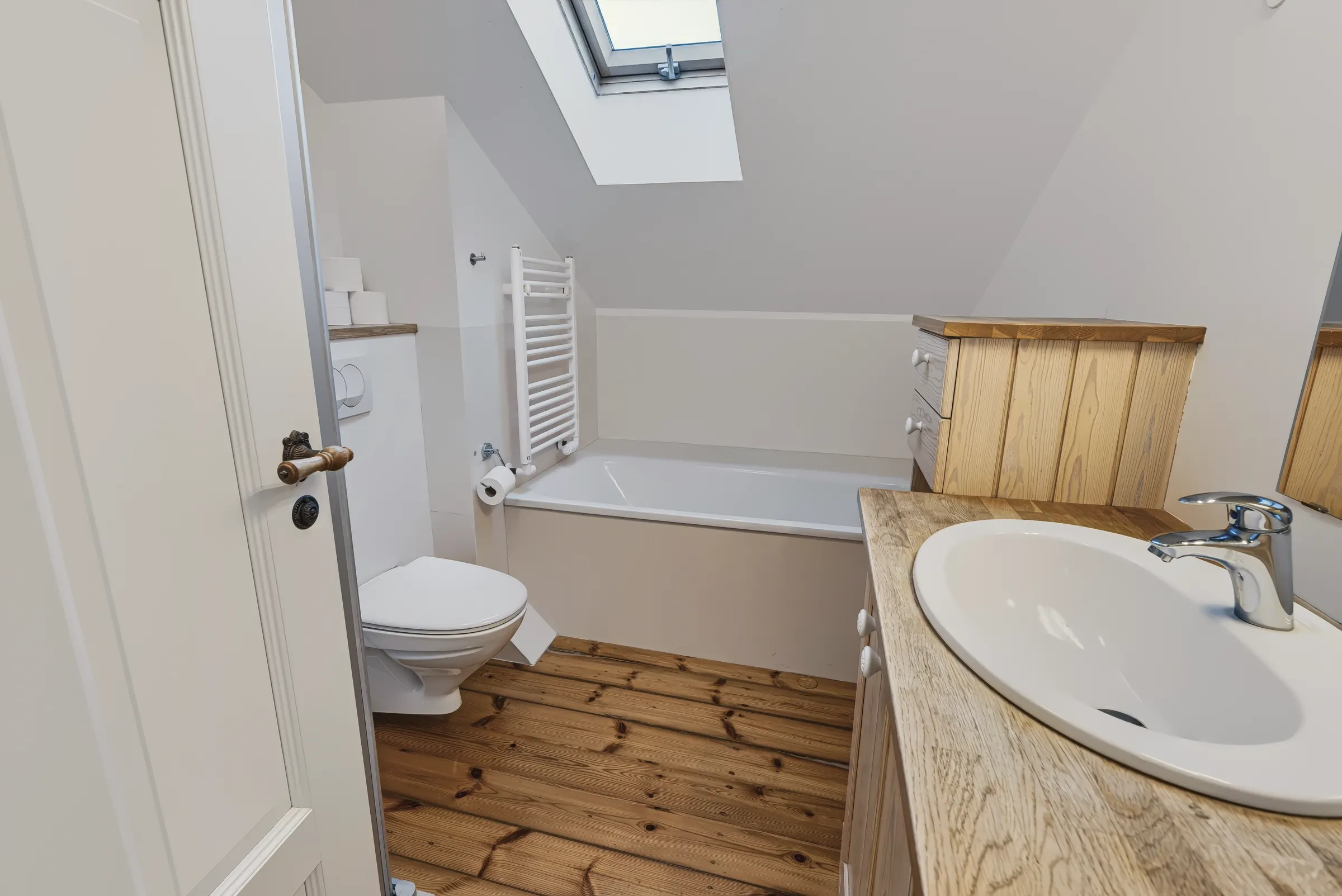 Bathroom upstairs, The Grand Residence